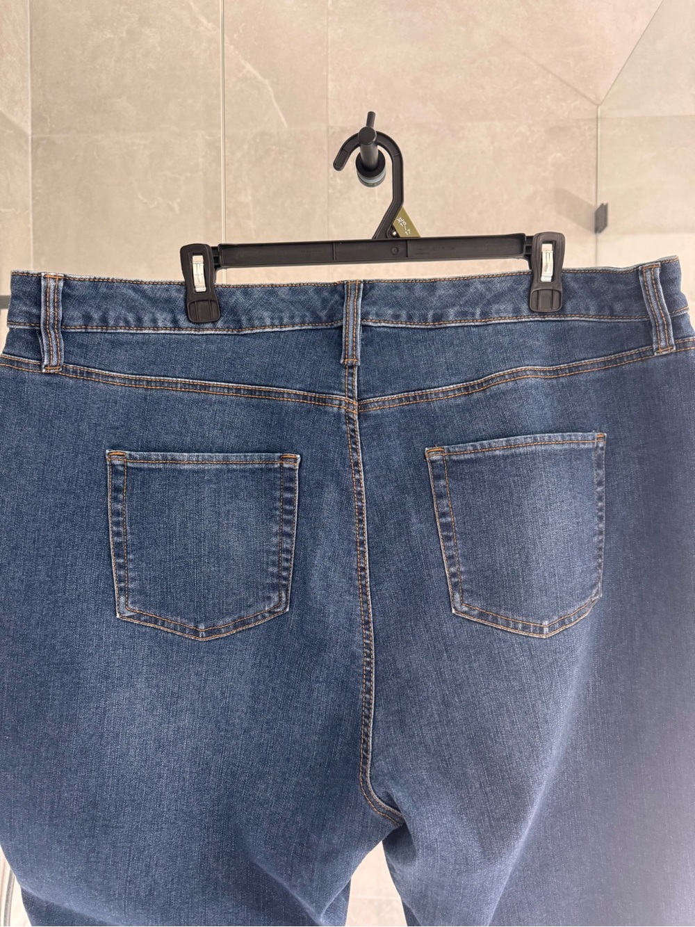 Capri Style & Co. Jeans - Picture 5 of 6